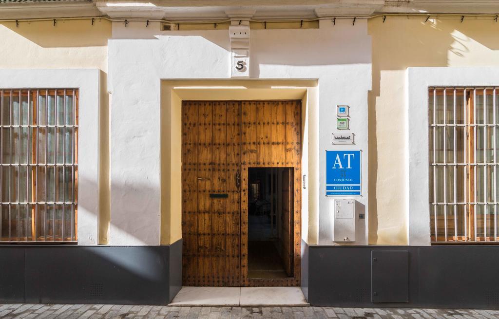 La Casa Del Conde De Gelves Apartments セビリア エクステリア 写真